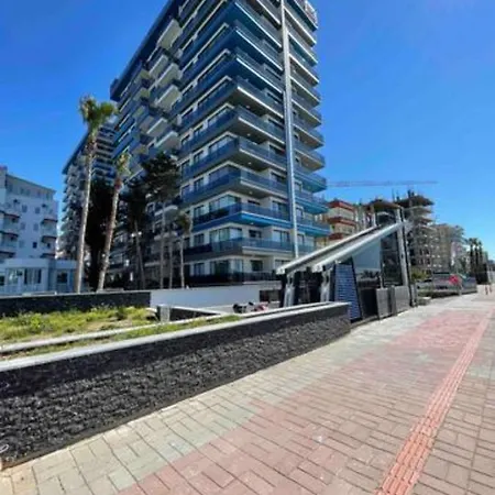 Sea View 1Br Apt - Steps To Beach - Modern Residence * Alanya