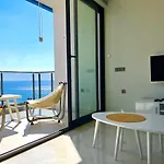 Apartmán Sea View 1Br Apt - Steps To Beach - Modern Residence Alanya