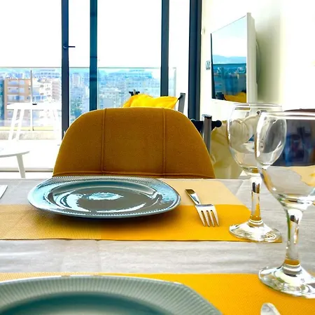 Apartmán The Beach Haven 1br , Sea-view *