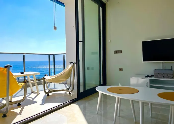 アパート Sea View 1Br Apt - Steps To Beach - Modern Residence アランヤ