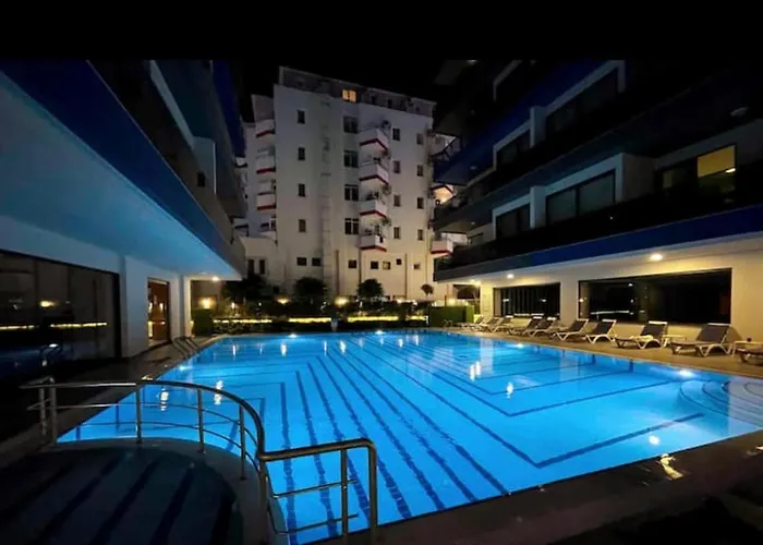 Daire Sea View 1Br Apt - Steps To Beach - Modern Residence *