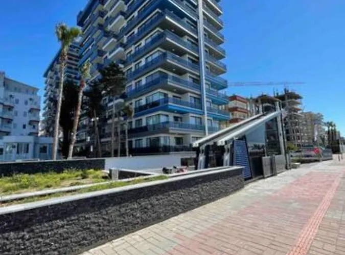 Sea View 1Br Apt - Steps To Beach - Modern Residence * アランヤ