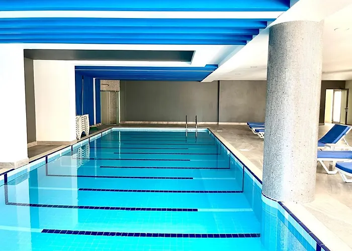 Sea View 1Br Apt - Steps To Beach - Modern Residence アランヤ